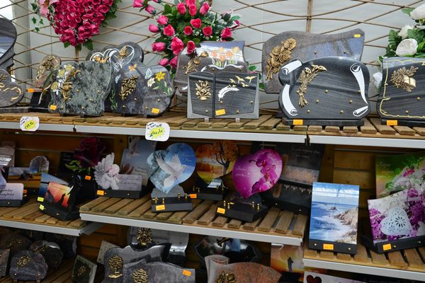 Vendeur accessoires funéraires, Nans les Pins/ Rians/Saint Maximin la Sainte Baume, Pompes Funèbres Cristal